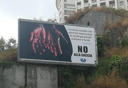 No alla caccia, la campagna choc